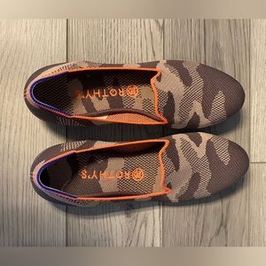 Rothy’s Taupe Camo loafers, size 9.5.